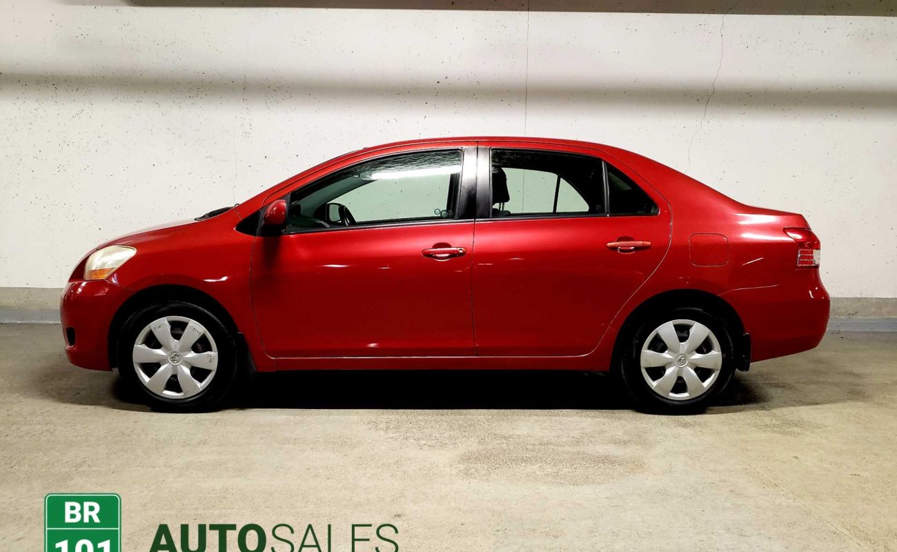 BR101_toyota_yaris_2008_6792caa684b8c_690990.jpg